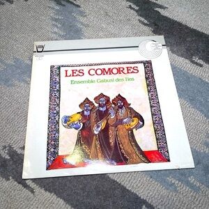Gabusi Des Isles and their music from Les Comores vintage vinyl record 1984